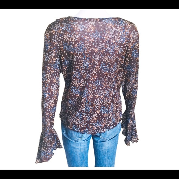 TATTOO Ditzy Floral Blouse With Bell Sleeves & Flutter Detail Brown Size Medium - Picture 3 of 8
